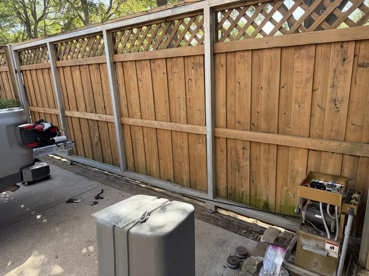 Eagle gate repair in Coppell, Texas