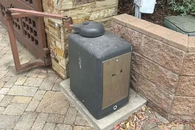 Limit switch adjustment on an Elite gate operator during a service call
